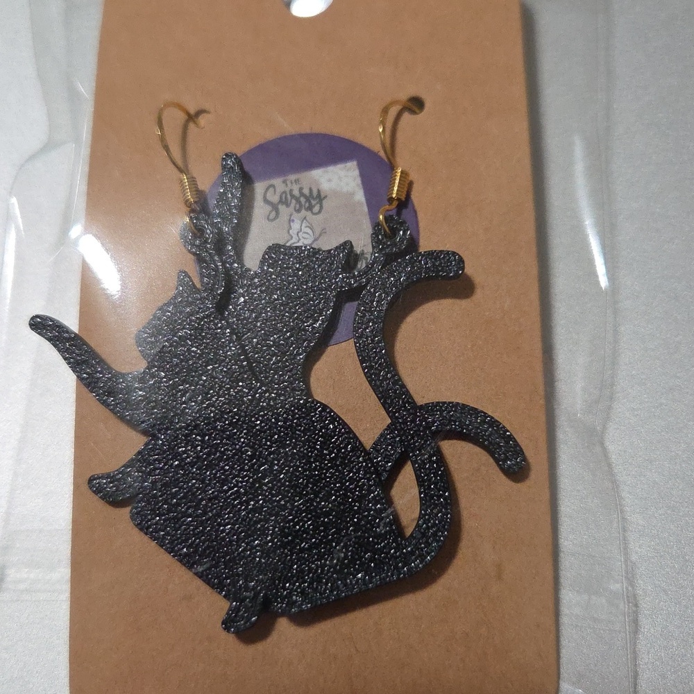 Cat Earring Choice of 3 Colors - Picture 3 of 3